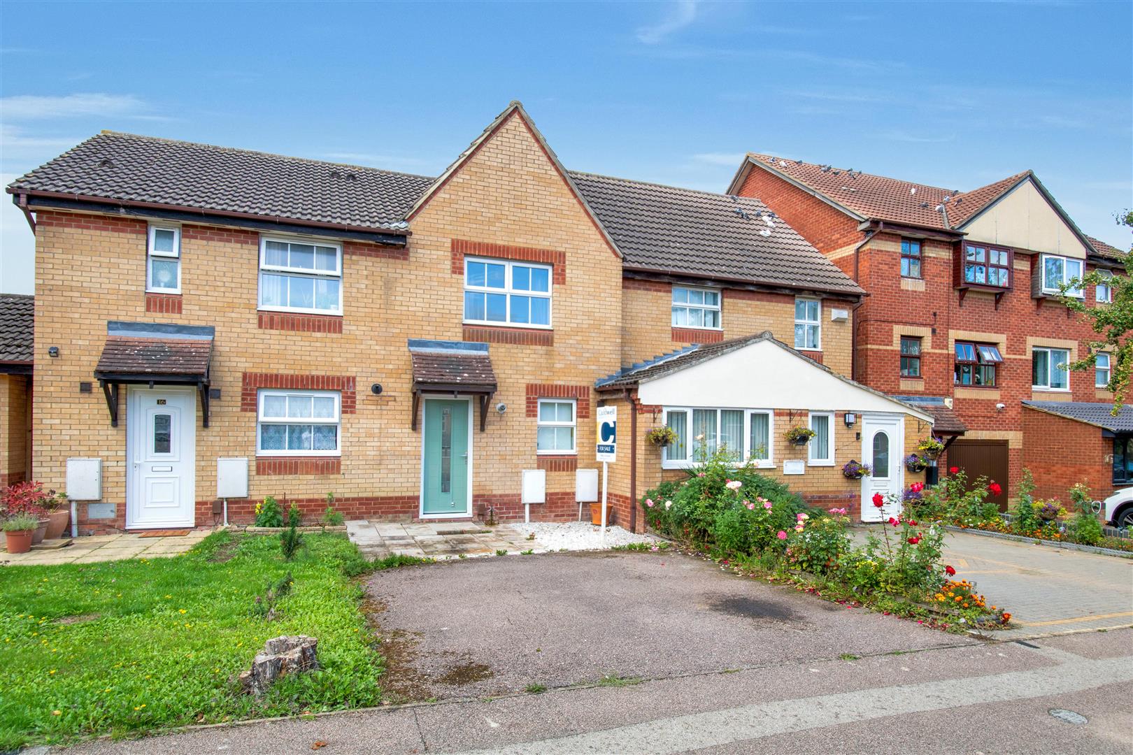 2 bed property in Rhodes Place, Milton Keynes